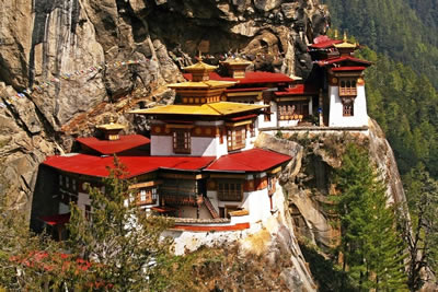 Bhutan Holiday: Land of the Thunder Dragon