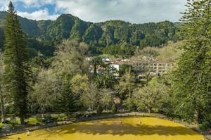 Terra Nostra Garden Hotel exterior