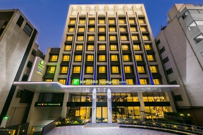 Holiday Inn Express Taichung Fengchia