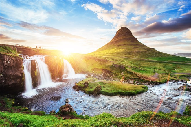 Kirkjufell Mountain - Iceland