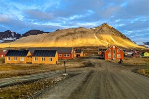 May the Sun Shine Break | Longyearbyen town houses