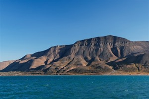 May the Sun Shine Break | Mountain Backdrop